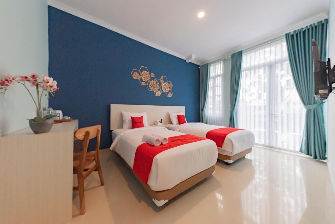 Reddoorz Plus Near Surapati Core Bandung Exterior photo